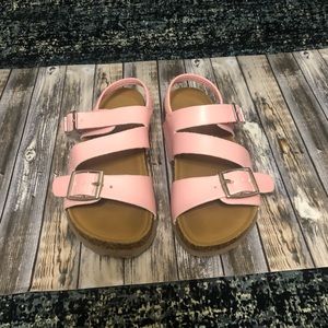 Pink Steve Madden sandals. 🌸 size 8